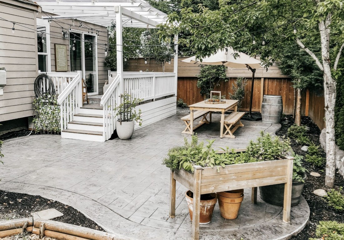 Garage Floors (Epoxy & Coatings) service provided by Jensen Beach Concrete Expert